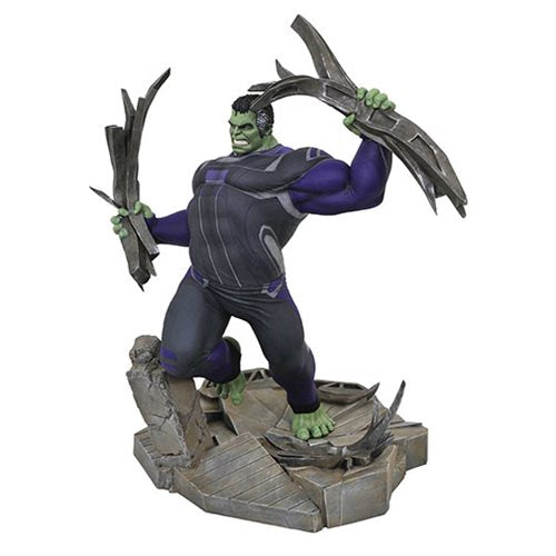 Marvel Gallery Avengers: Endgame Tracksuit Hulk Deluxe Statue